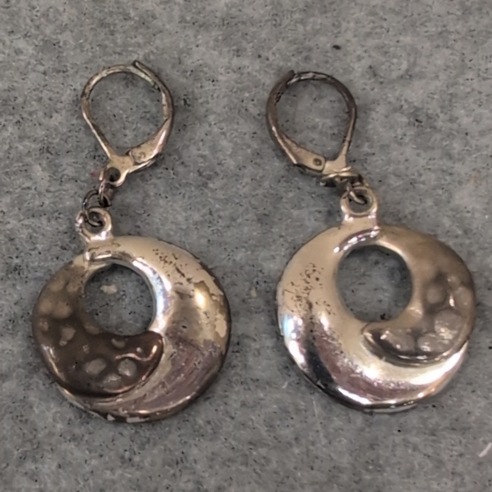 Vintage Silver Tone Leverback Dangle Earrings Textured Circle Design Modern - Picture 1 of 5